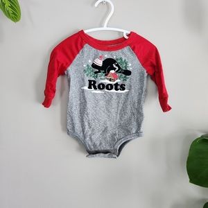 Roots winter beaver onesie